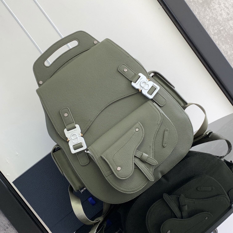 D*or backpacks